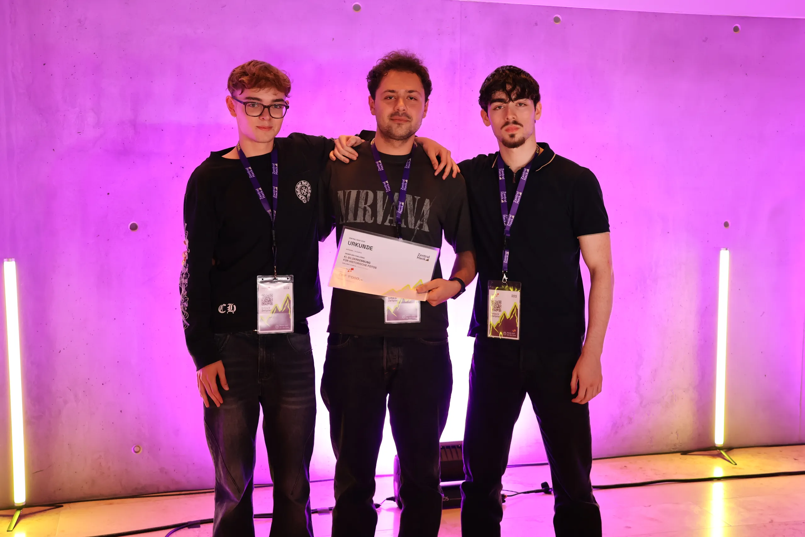 Sieger-Team der Challenge KI-Bilderkennung für historische Fotos